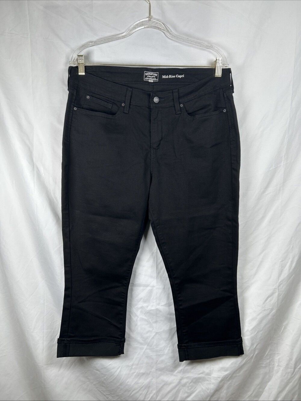 Levis Signature Gold Mid Rise Capri Black Denim Pants Women’s 16 W33 Crop Jeans